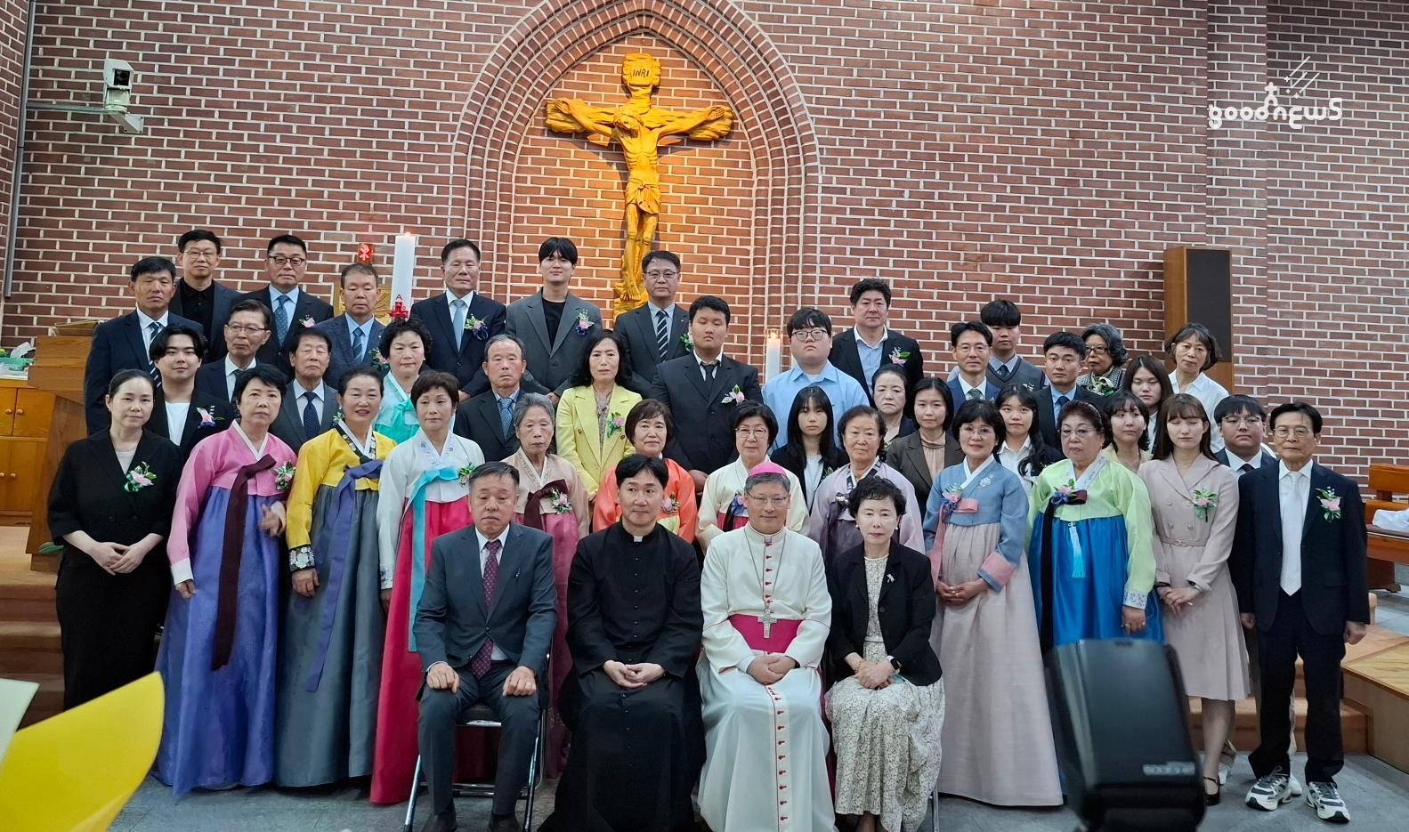 견진성사후주교님과함께